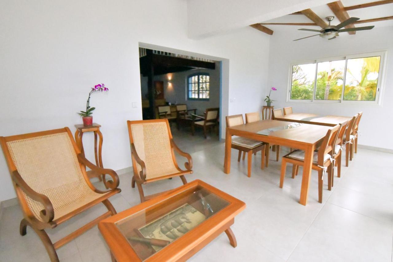 Le Jacaranda Du Guillaume Bed & Breakfast Le Guillaume ภายนอก รูปภาพ